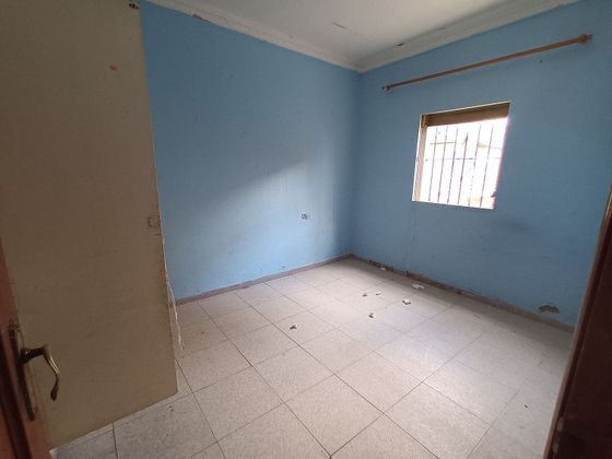 Foto 2 de Venta de piso en Guillena de 2 habitaciones y 84 m²