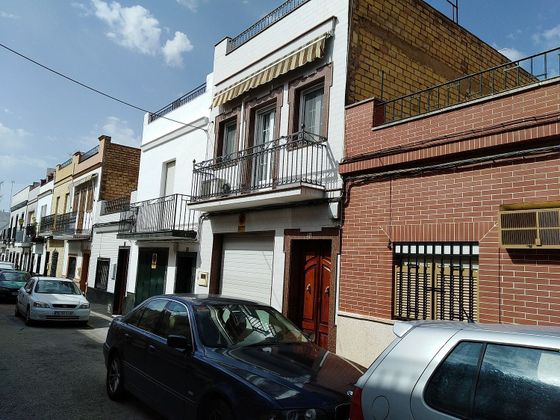 Foto 1 de Venta de piso en Coria del Río de 2 habitaciones con terraza y garaje