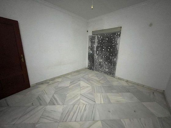 Foto 2 de Venta de piso en Coria del Río de 4 habitaciones con terraza