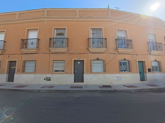 Foto 1 de Casa en venda a Alcalá del Río de 4 habitacions i 126 m²
