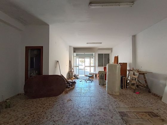 Foto 1 de Casa en venda a Alcalá del Río de 4 habitacions i 148 m²