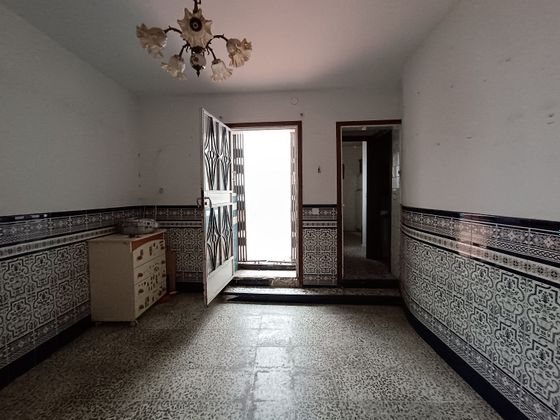 Foto 2 de Casa adossada en venda a Alcalá del Río de 3 habitacions amb terrassa