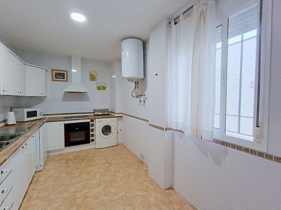 Foto 2 de Pis en venda a Alcalá del Río de 3 habitacions amb terrassa i aire acondicionat