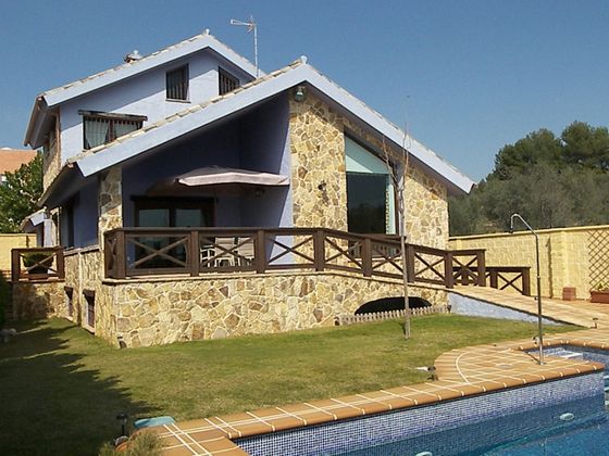 Foto 1 de Casa en venda a El Pinar - Palacio de Congresos de 3 habitacions amb piscina i garatge