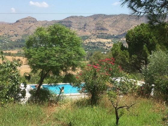 Foto 1 de Venta de casa rural en Pizarra con terraza y piscina