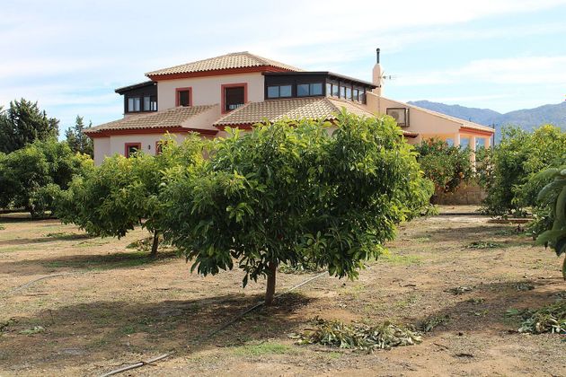 Foto 1 de Casa rural en venta en Pinos de Alhaurín - Periferia de 4 habitaciones con terraza y piscina