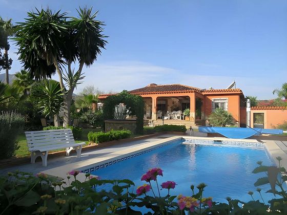 Foto 1 de Casa rural en venta en Pinos de Alhaurín - Periferia de 3 habitaciones con terraza y piscina