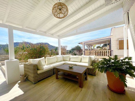 Foto 2 de Xalet en venda a Calabardina de 3 habitacions amb terrassa i piscina