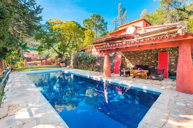 Foto 2 de Casa rural en venda a calle De España de 9 habitacions amb terrassa i piscina