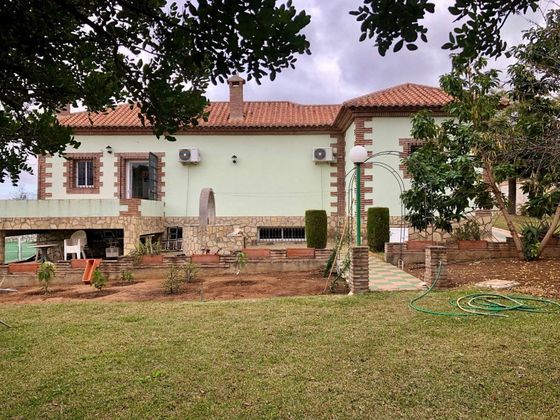 Foto 2 de Casa rural en venda a Centro - Alhaurín de la Torre de 7 habitacions amb terrassa i piscina
