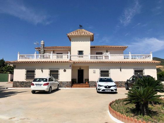 Foto 2 de Casa rural en venda a Pinos de Alhaurín - Periferia de 5 habitacions amb terrassa i piscina