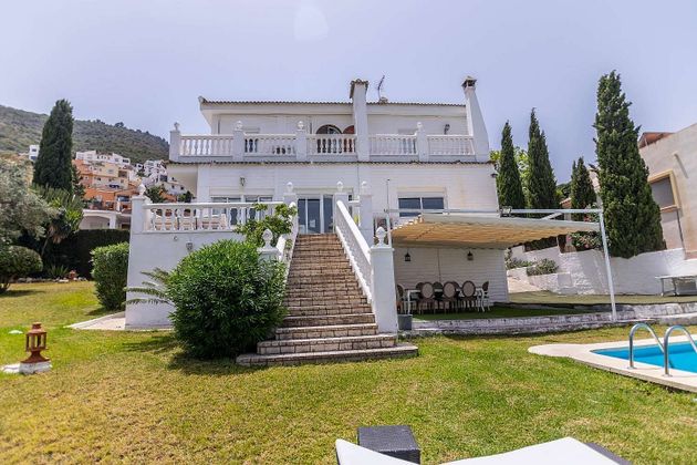 Foto 2 de Casa en venda a Manantiales - Lagar - Cortijo de 4 habitacions amb terrassa i piscina