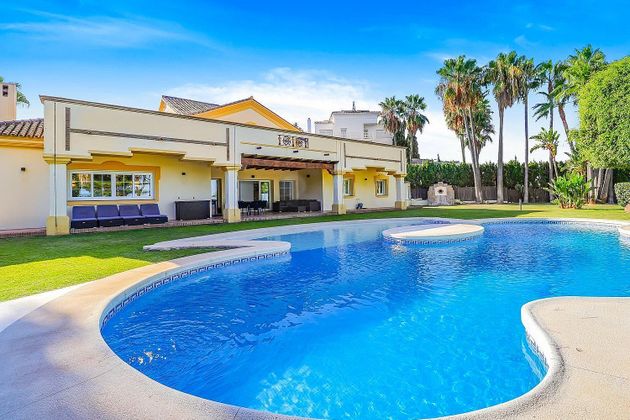Foto 2 de Xalet en venda a urbanización Monte Biarritz Atalaya Isdabe de 3 habitacions amb terrassa i piscina