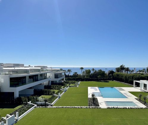 Foto 2 de Xalet en lloguer a calle Golden Mile Marbella de 4 habitacions amb terrassa i piscina