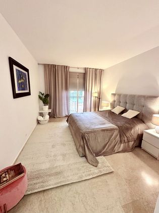 Foto 1 de Alquiler de piso en paseo Arrabal Golf Rio Real de 2 habitaciones con terraza y piscina