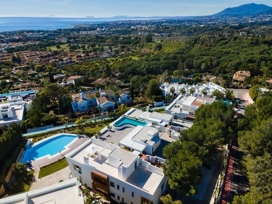 Foto 2 de Àtic en venda a Playa Bajadilla - Puertos de 3 habitacions amb terrassa i piscina