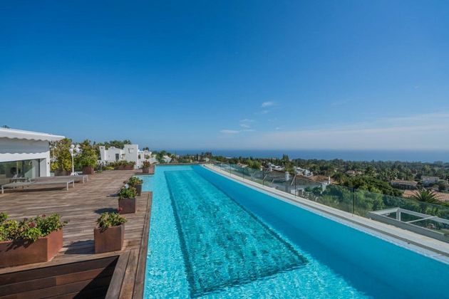 Foto 2 de Àtic en venda a Nagüeles Alto de 5 habitacions amb terrassa i piscina