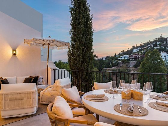 Foto 2 de Venta de casa adosada en Los Jardines de Marbella - La Ermita de 4 habitaciones con terraza y aire acondicionado
