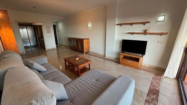 Foto 2 de Pis en lloguer a Estepona Oeste - Valle Romano - Bahía Dorada de 2 habitacions amb terrassa i piscina