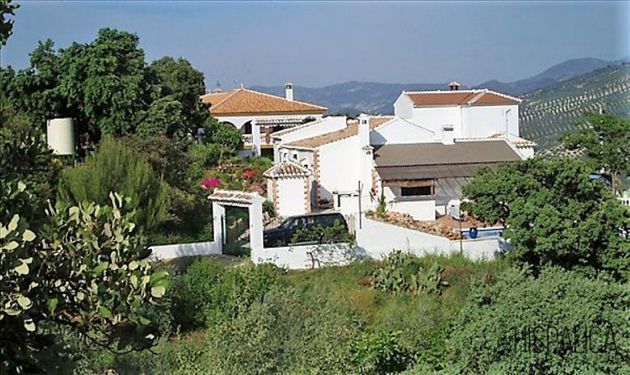 Foto 1 de Xalet en venda a Iznájar de 6 habitacions amb terrassa i piscina