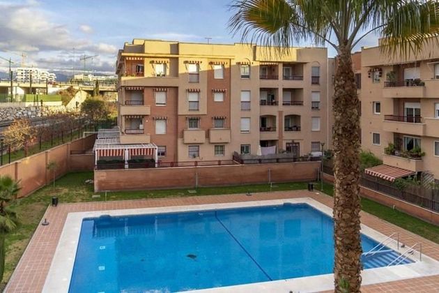 Foto 2 de Venta de piso en Cerrillo de Maracena - Periodistas de 2 habitaciones con terraza y piscina