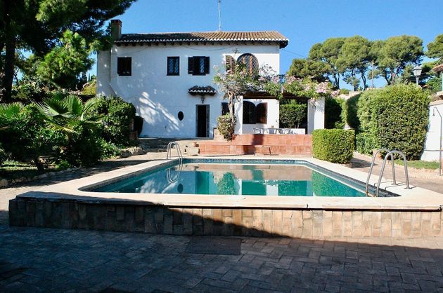Foto 1 de Xalet en venda a Rocafort de 5 habitacions amb terrassa i piscina