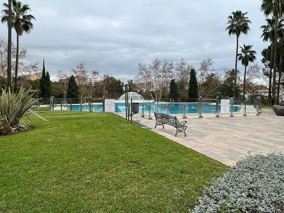 Foto 1 de Àtic en venda a Parque de la Paloma de 2 habitacions amb terrassa i piscina