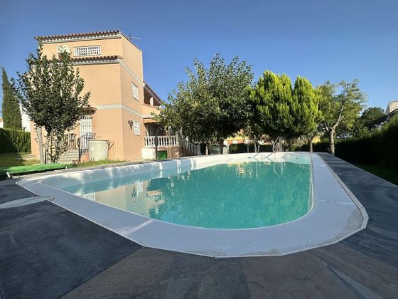 Foto 1 de Xalet en venda a Algimia de Alfara de 5 habitacions amb terrassa i piscina