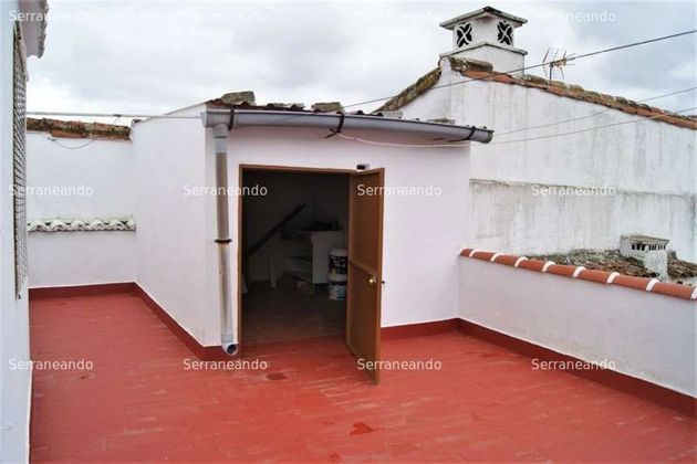 Foto 1 de Casa en venda a Nava (La) de 3 habitacions amb terrassa
