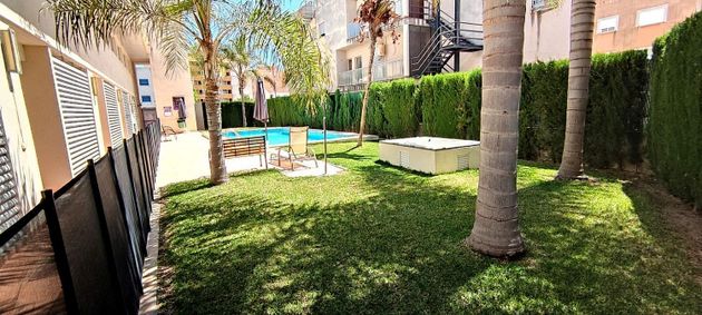 Foto 2 de Pis en venda a calle Bovetar de 3 habitacions amb terrassa i piscina