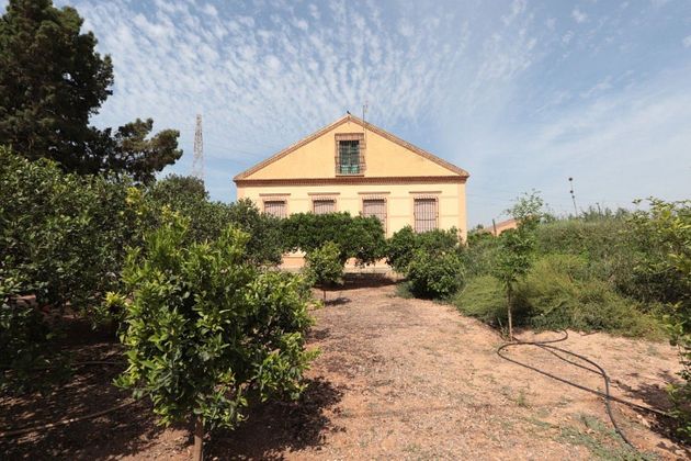 Foto 1 de Xalet en venda a La Palma de 7 habitacions amb jardí i calefacció