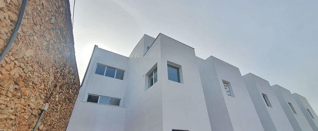 Foto 1 de Venta de casa en calle Músico Jose Cardona de 3 habitaciones con terraza y balcón