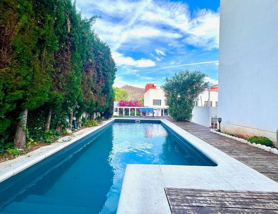 Foto 2 de Casa en venda a Centro - El Castillo de 3 habitacions amb terrassa i piscina