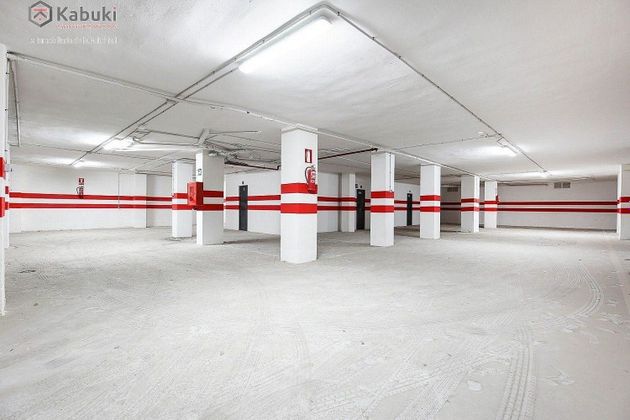 Foto 2 de Garaje en venta en Camino de Ronda - Rosaleda de 6 m²