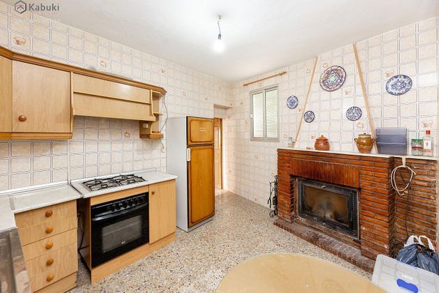 Foto 2 de Xalet en venda a Huétor de Santillán de 4 habitacions amb terrassa