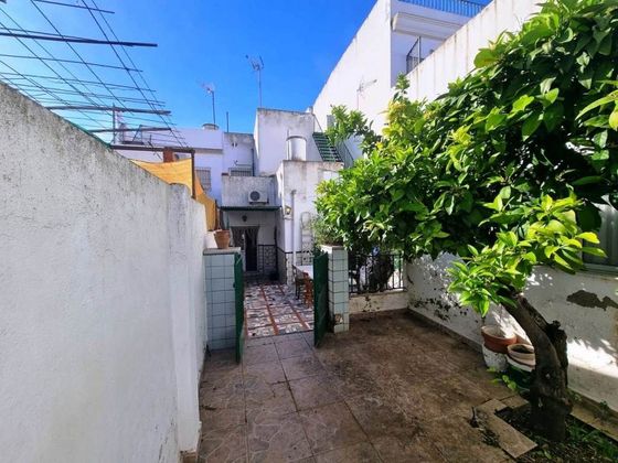 Foto 1 de Casa en venta en Zona Avda. Juan de Diego - Parque Municipal  de 4 habitaciones con terraza y piscina