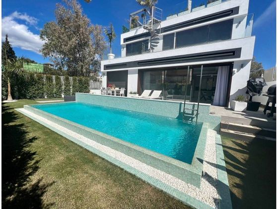 Foto 1 de Alquiler de casa en Lomas de Marbella Club - Puente Romano de 5 habitaciones con terraza y piscina