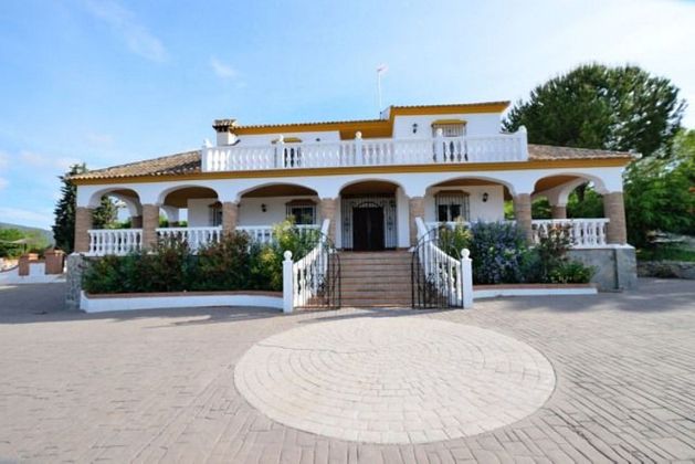 Foto 2 de Casa rural en venda a Arriate de 11 habitacions amb terrassa i piscina
