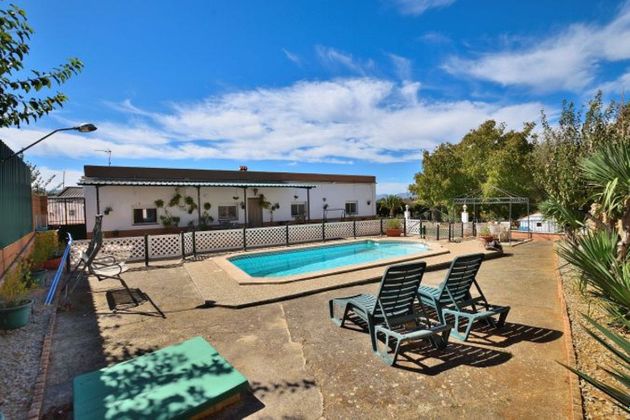 Foto 1 de Chalet en venta en Ronda de 3 habitaciones con terraza y piscina