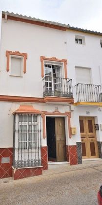 Foto 2 de Venta de casa adosada en calle Pilar de 3 habitaciones con terraza y balcón