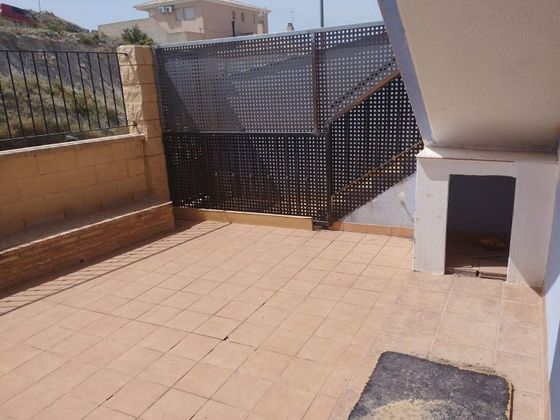 Foto 2 de Casa en venta en calle Martinete de 3 habitaciones con terraza