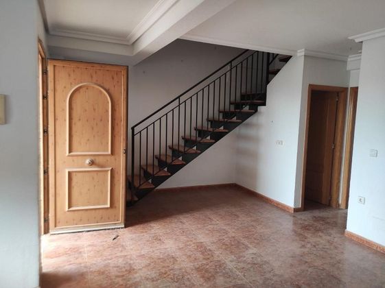Foto 2 de Casa en venda a calle Aranjuez de 4 habitacions amb terrassa