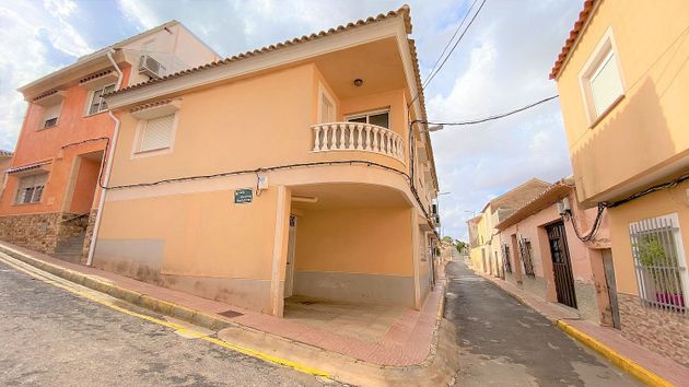 Foto 1 de Casa en venda a calle Concepcion de 4 habitacions amb terrassa i garatge