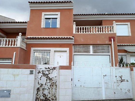 Foto 2 de Casa en venta en calle Vereda de 3 habitaciones con terraza y garaje