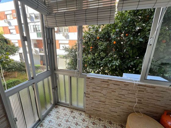 Foto 2 de Venta de piso en Bellavista de 3 habitaciones con terraza y aire acondicionado