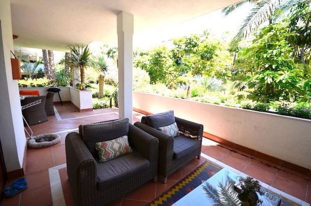 Foto 2 de Piso en alquiler en calle Lomas del Rey de 3 habitaciones con terraza y piscina