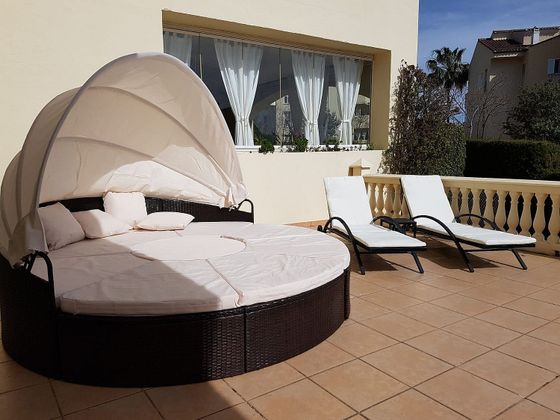 Foto 2 de Piso en alquiler en Los Monteros - Bahía de Marbella de 2 habitaciones con terraza y piscina