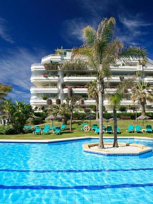 Foto 1 de Piso en alquiler en calle Playa Esmeralda de 3 habitaciones con terraza y piscina