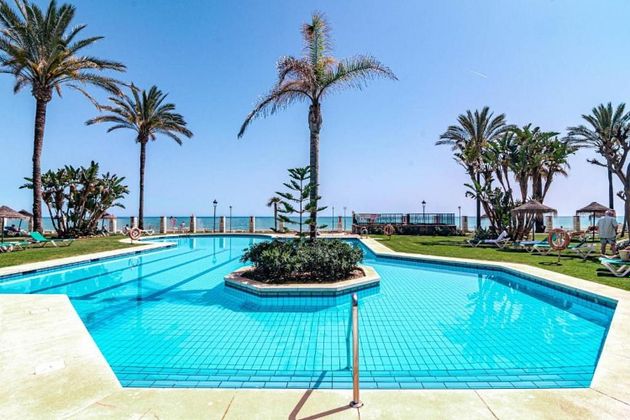 Foto 2 de Piso en alquiler en calle Playa Esmeralda de 3 habitaciones con terraza y piscina