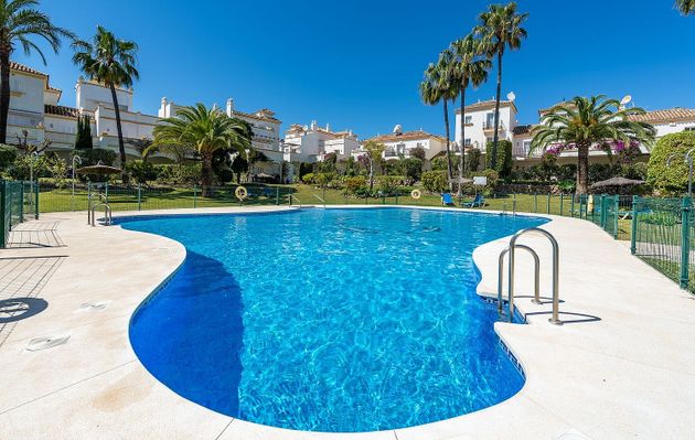 Foto 1 de Casa en venda a calle Merion de 3 habitacions amb terrassa i piscina